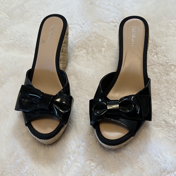 Nine West Slip On Wedges - Picture 2 of 3